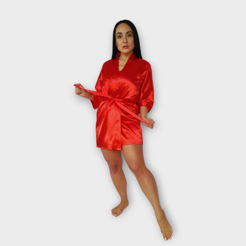 Халат жіночий червоний атласний під пояс довжина 90см M/L