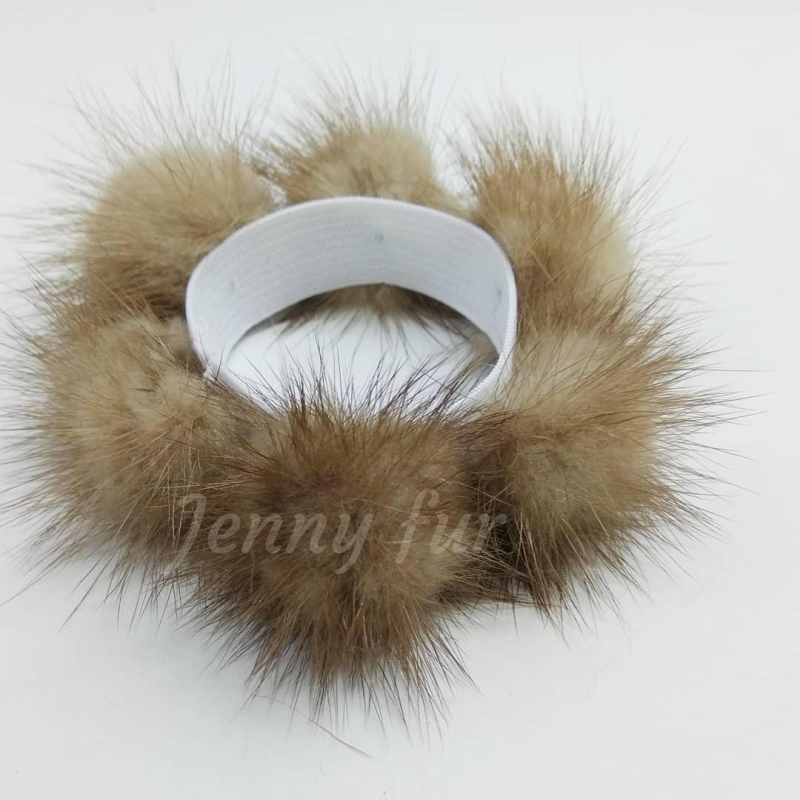 Гумка хутряна на волосся, на гульку з норки