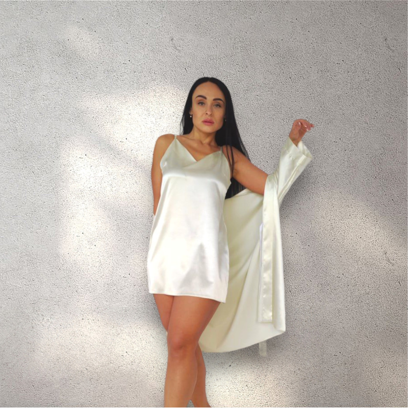 Комплект нічна сорочка з халатом молочна, XS Комплект нічна сорочка з халатом молочна, XS