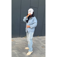 Класична джинсова куртка жіноча оверсайз, р.42-48