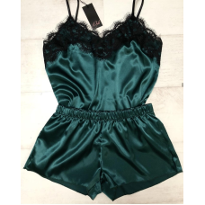 Піжама жіноча атласна зелена з мереживом майка та шорти. XXL