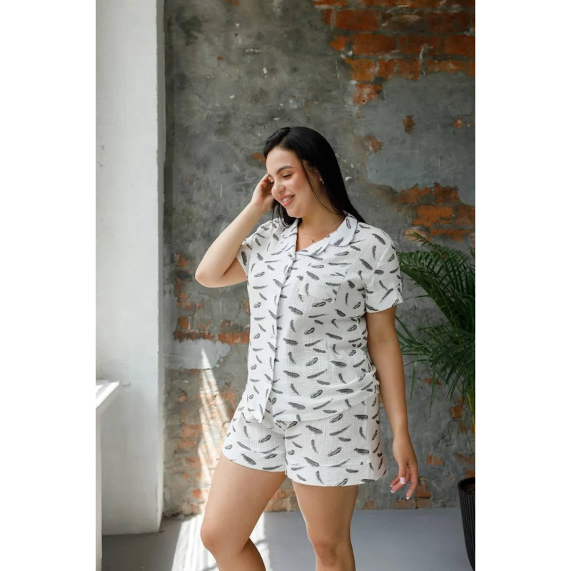 Жіноча піжама з шортами муслінова Молочне пір“я XL