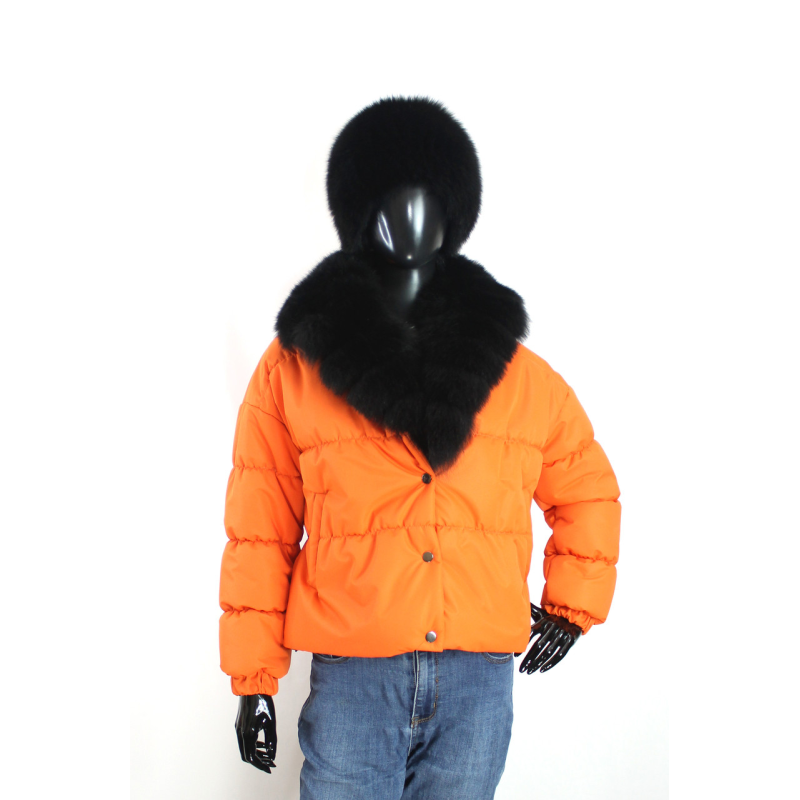 Жіноча демісезонна куртка з хутряним коміром