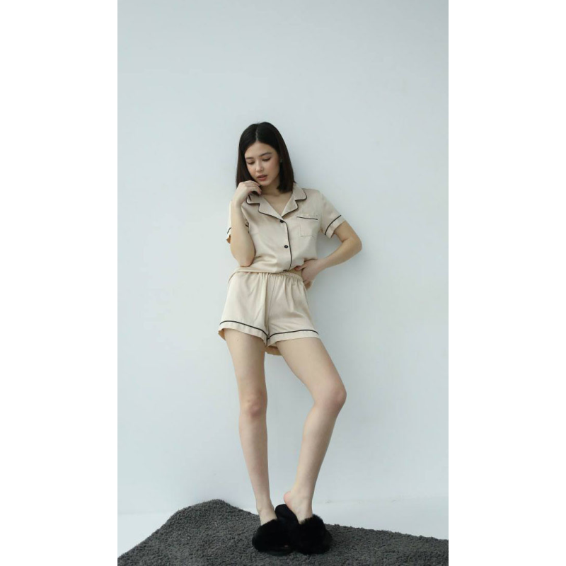 Піжама жіноча з шортами шовк Молочний ч/к, S