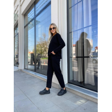 Літній жіночий прогулянковий костюм