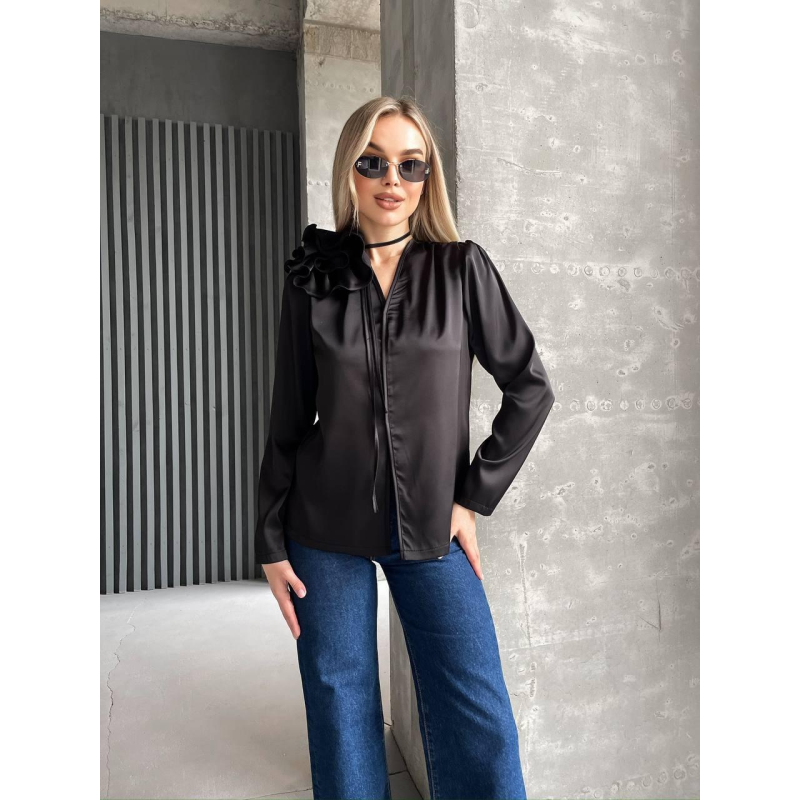 Жіноча шовкова блуза з квіткою