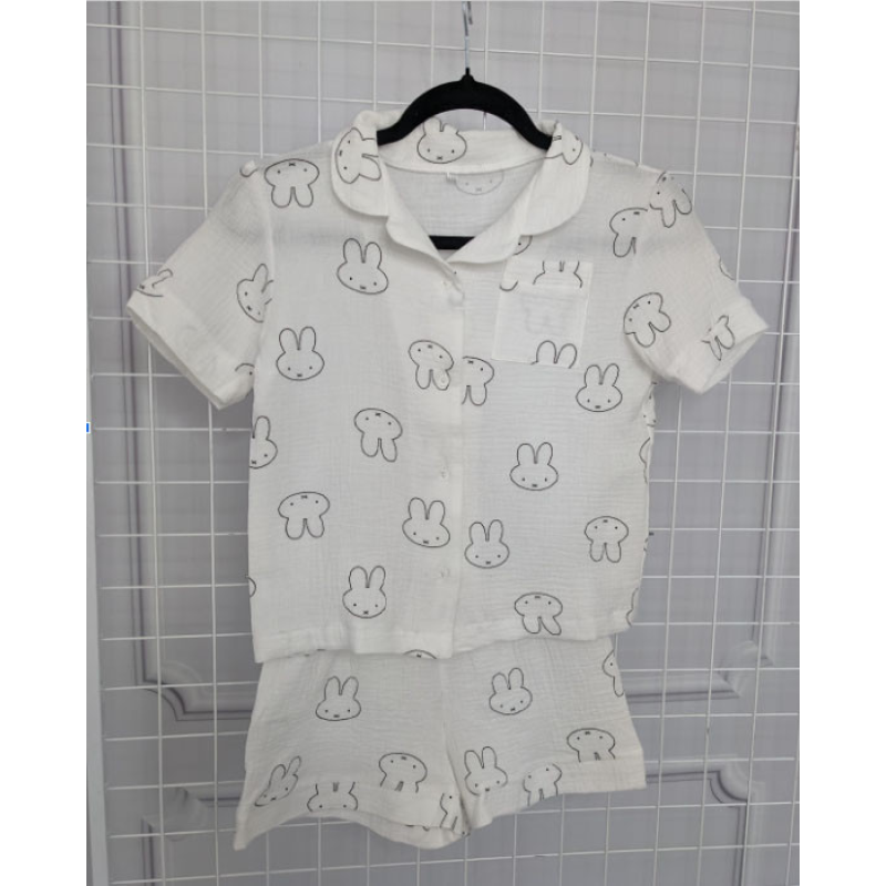 Дитяча піжама з мусліна шорти з сорочкою Молочний, Зайчики, 122-128