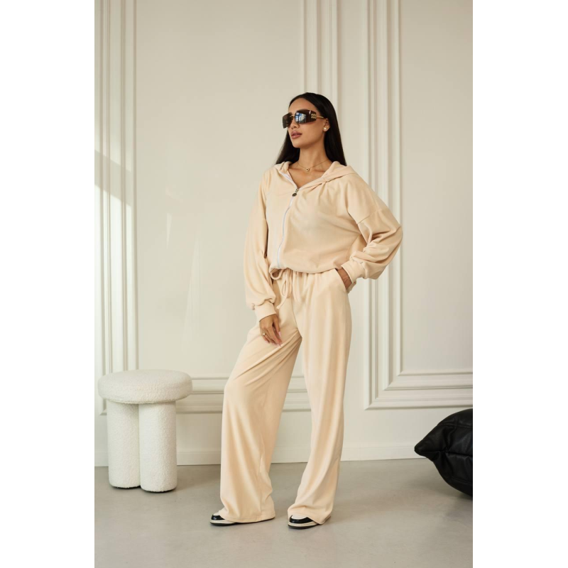 Костюм жіночий велюровий Бежевий, 48/52