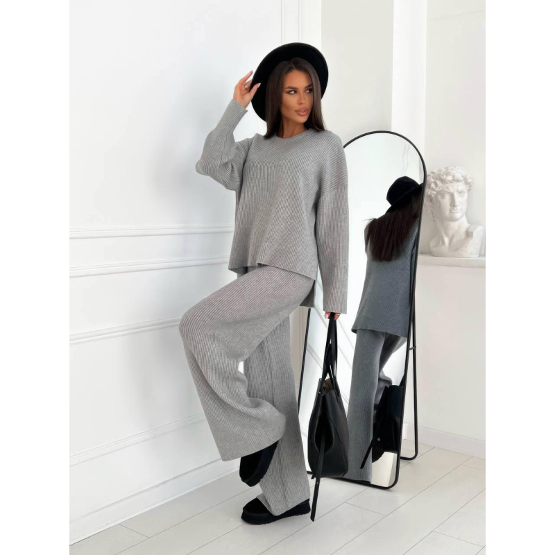 Жіночий костюм ангоровий в рубчик, Сірий 42-46