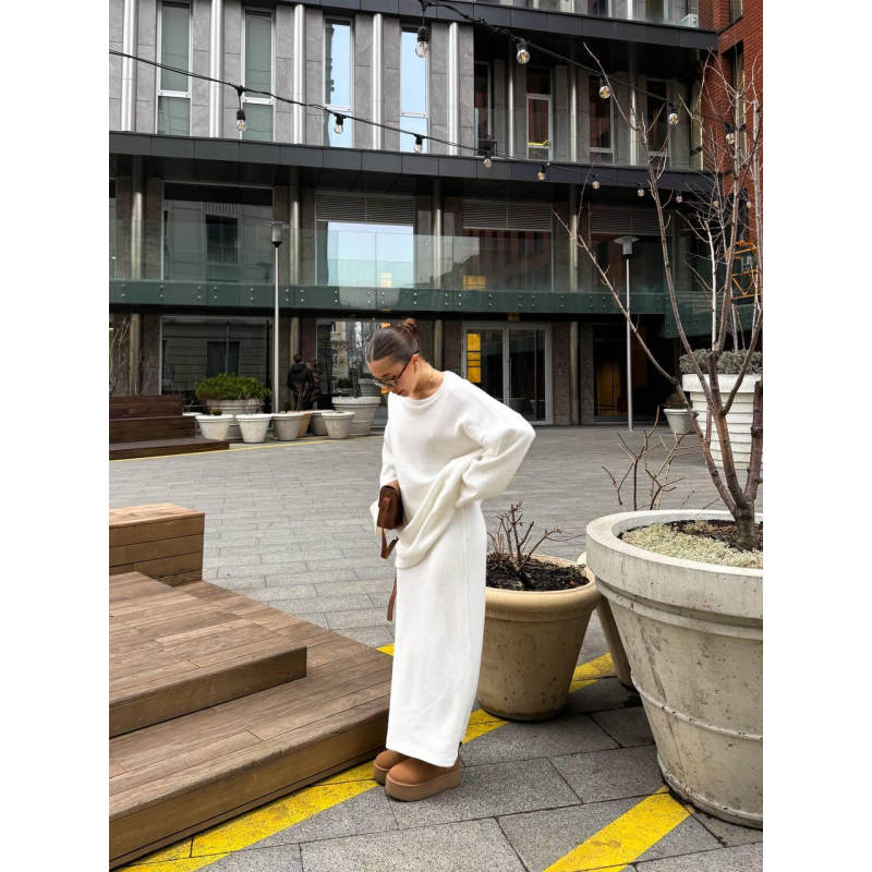 Жіночий в“язаний костюм з юбкою Молочний, 42/44