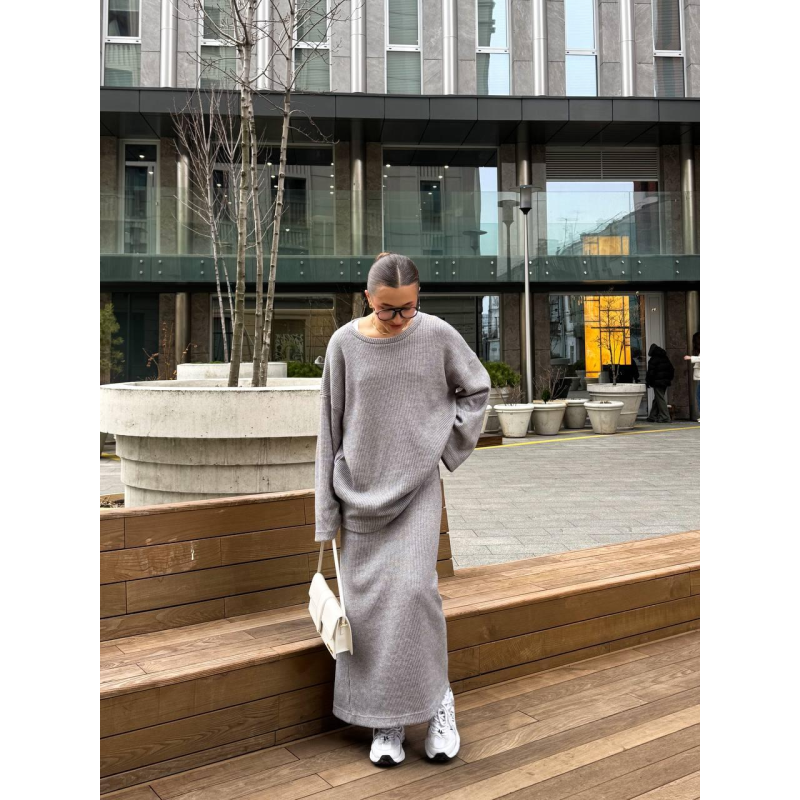 Жіночий в“язаний костюм з юбкою Сірий 46/48