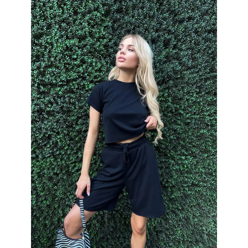 Жіночий костюм у рубчик з шортами 50/52, Чорний