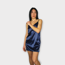 Жіноча нічна сорочка атласна на регульованих бретельках. Темно-синя, 2XL