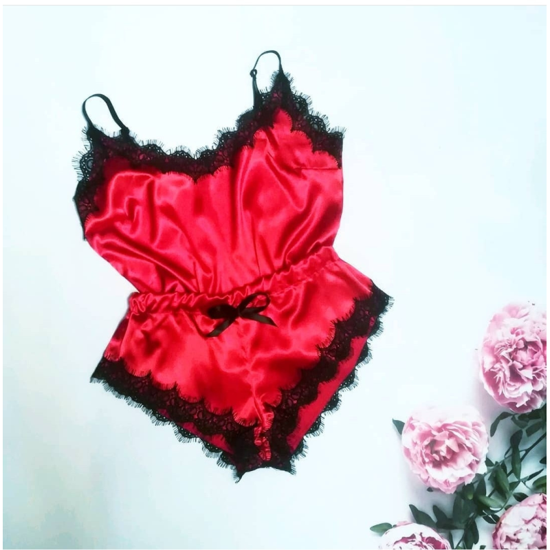 Піжама жіноча атласна червона з мереживом, червона, XL